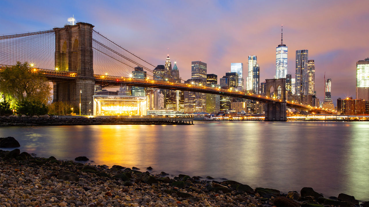 When Is The Best Time to Move to New York? The Pros and Cons of Moving in Each Season